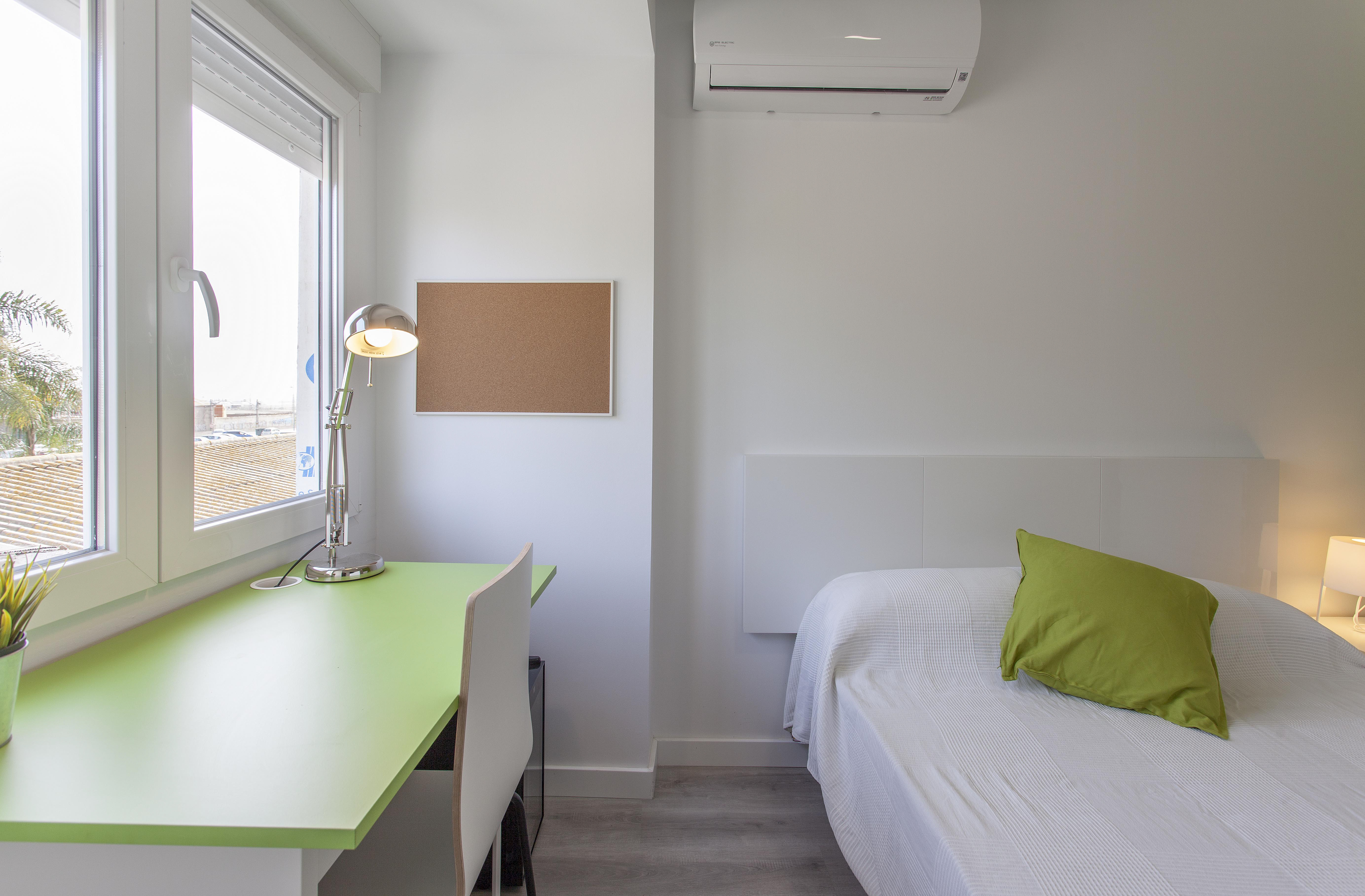 Habitació de lloguer, Burjassot