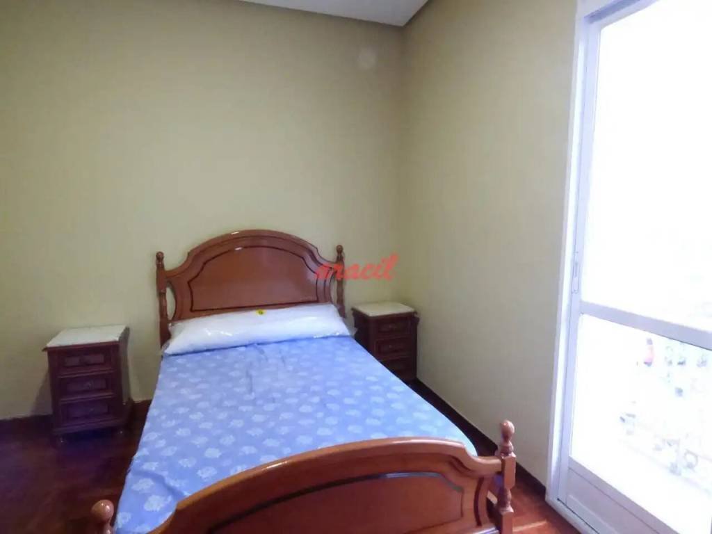 Piso de 93 m² en Ourense