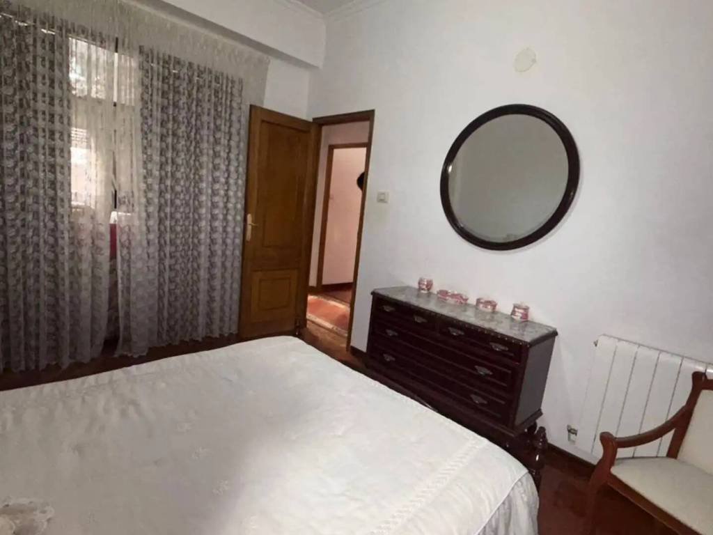 Piso de 80 m² en Ourense