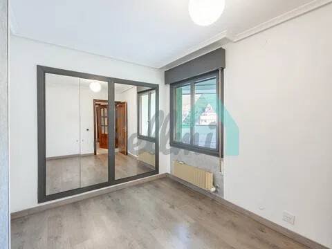 Piso de 70 m² en Oviedo