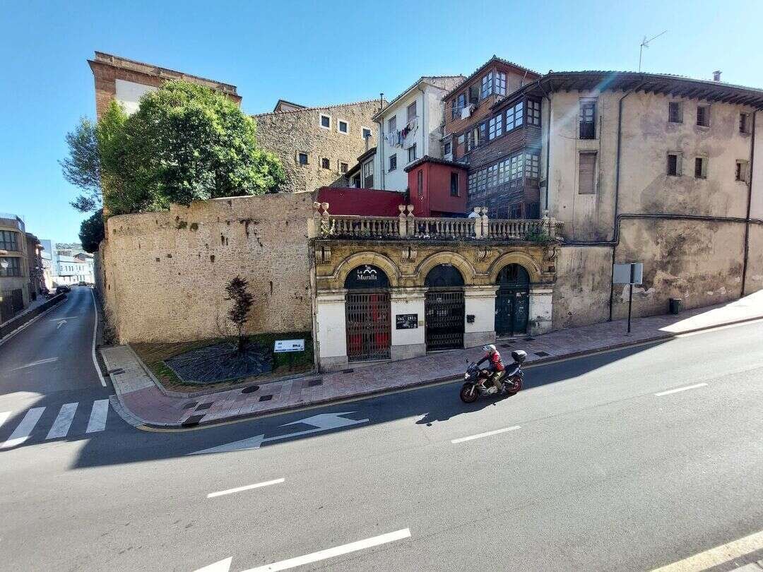 Piso de 75 m² en Oviedo
