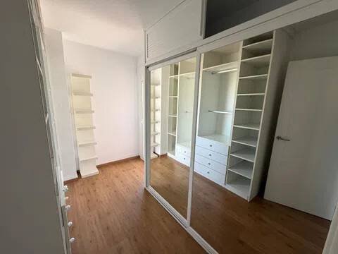 Piso de 140 m² en Sevilla