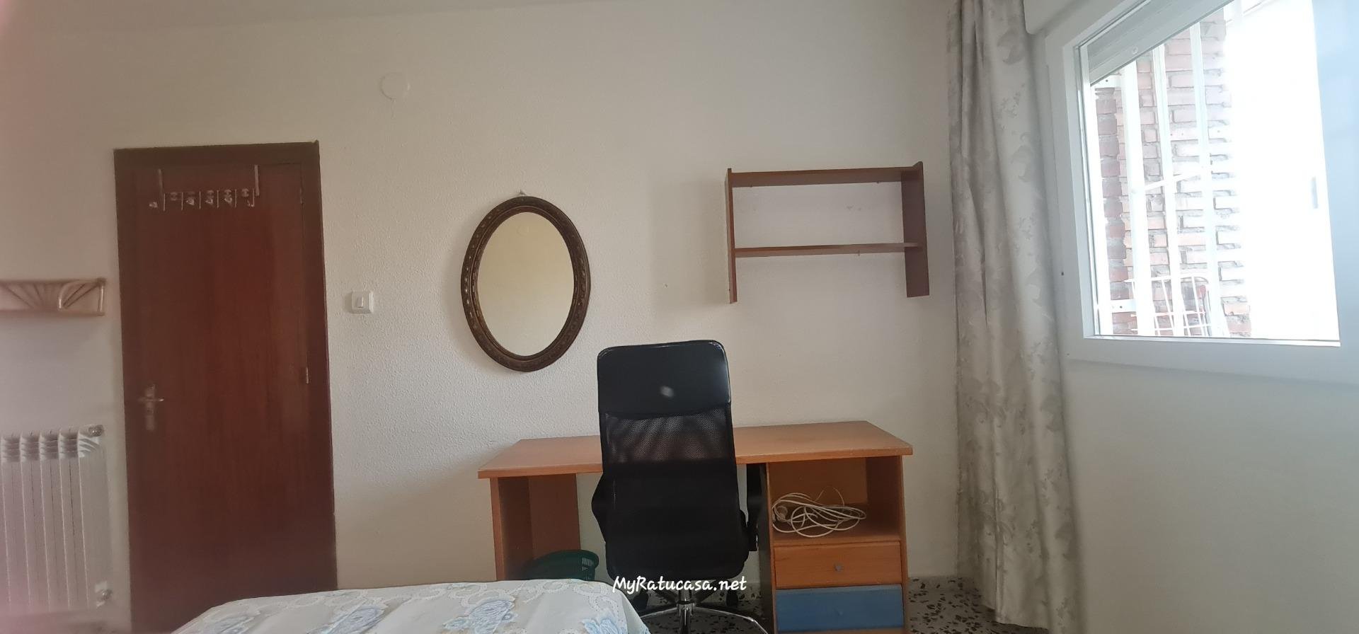 Habitación 95 m², Granada