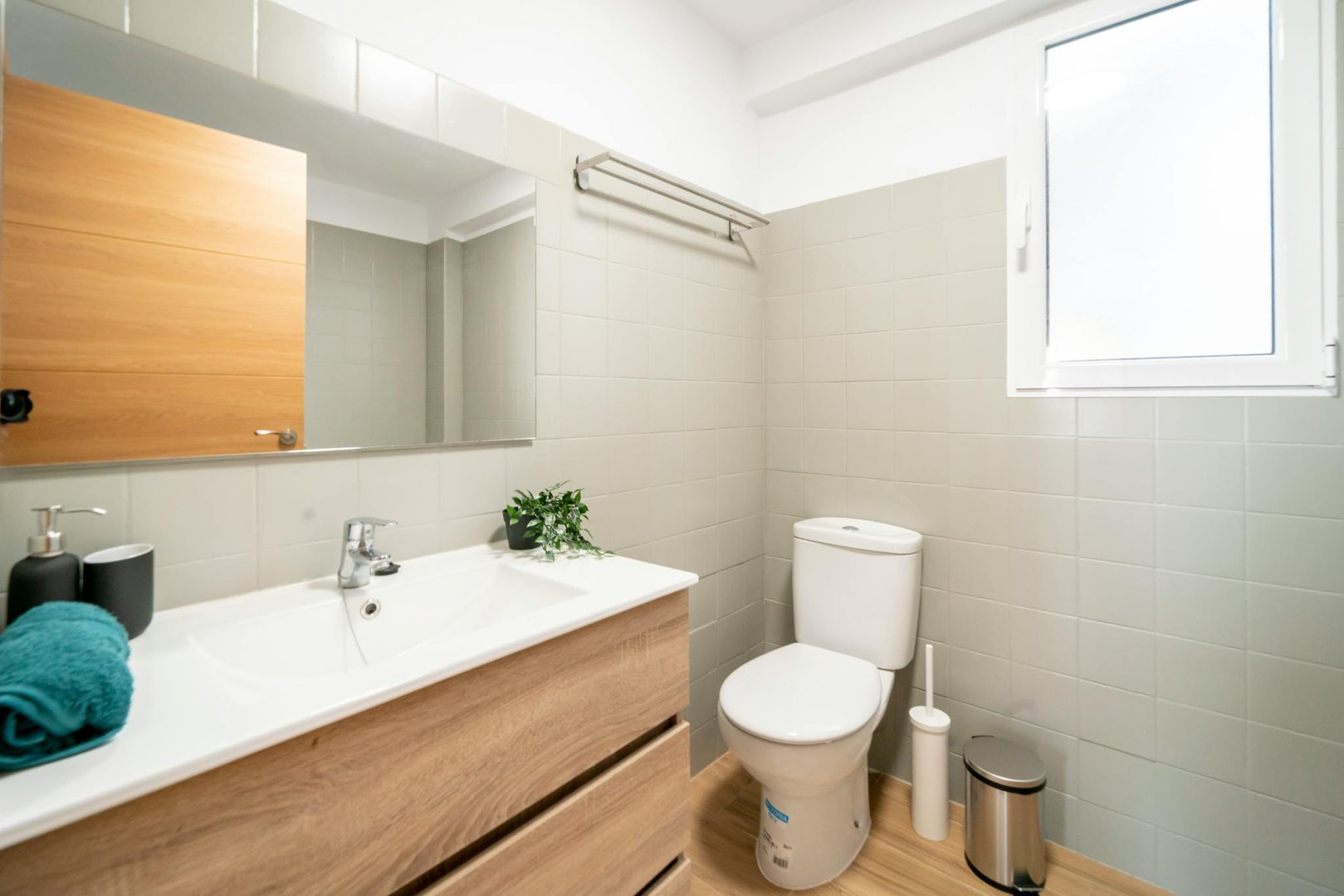 Chambre 100 m², Valence