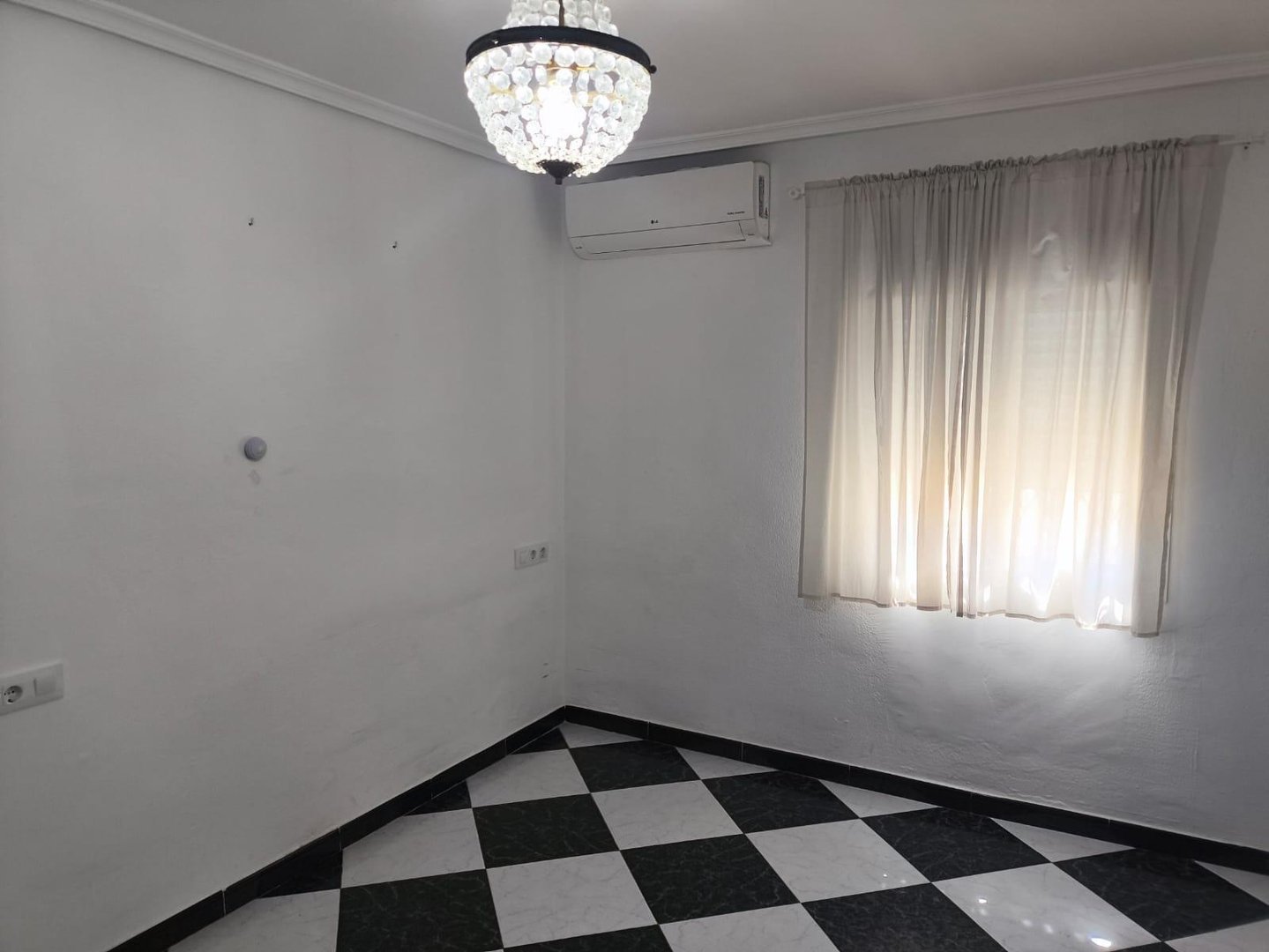 Piso de 80 m² en Sevilla