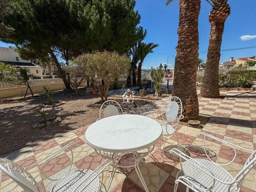 Casa de 1250 m² en Rojales