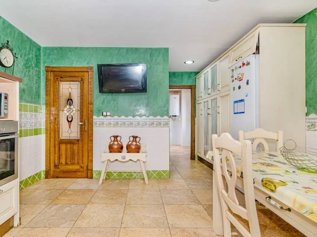 Casa de 350 m² en Las Gabias