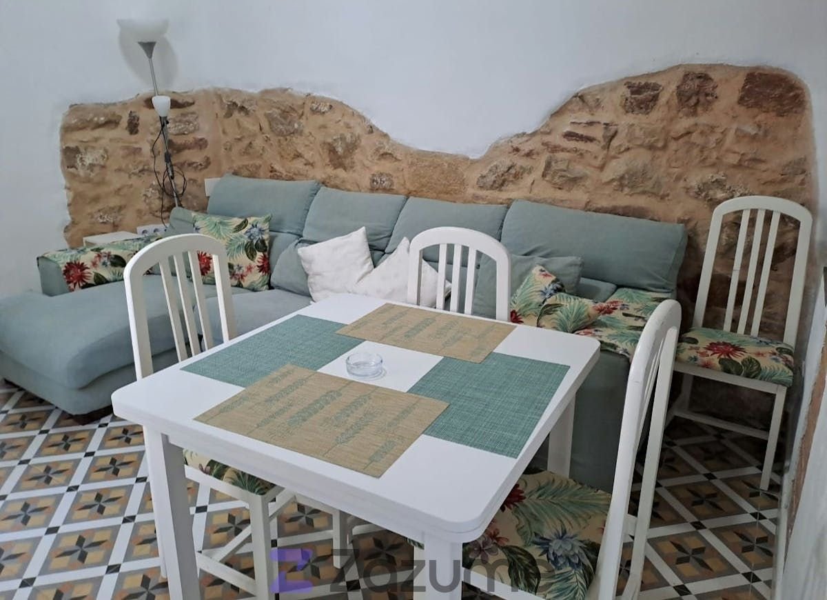 Piso de 90 m² en Linares