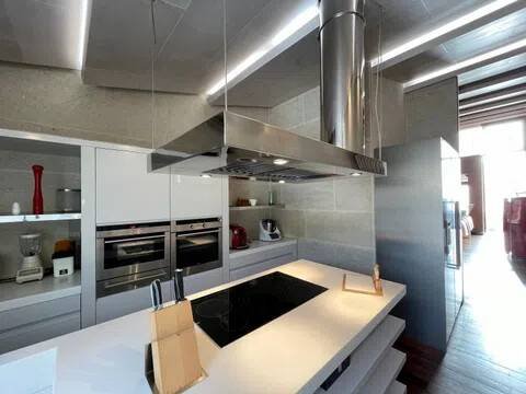 Casa de 496 m² en Vilaboa