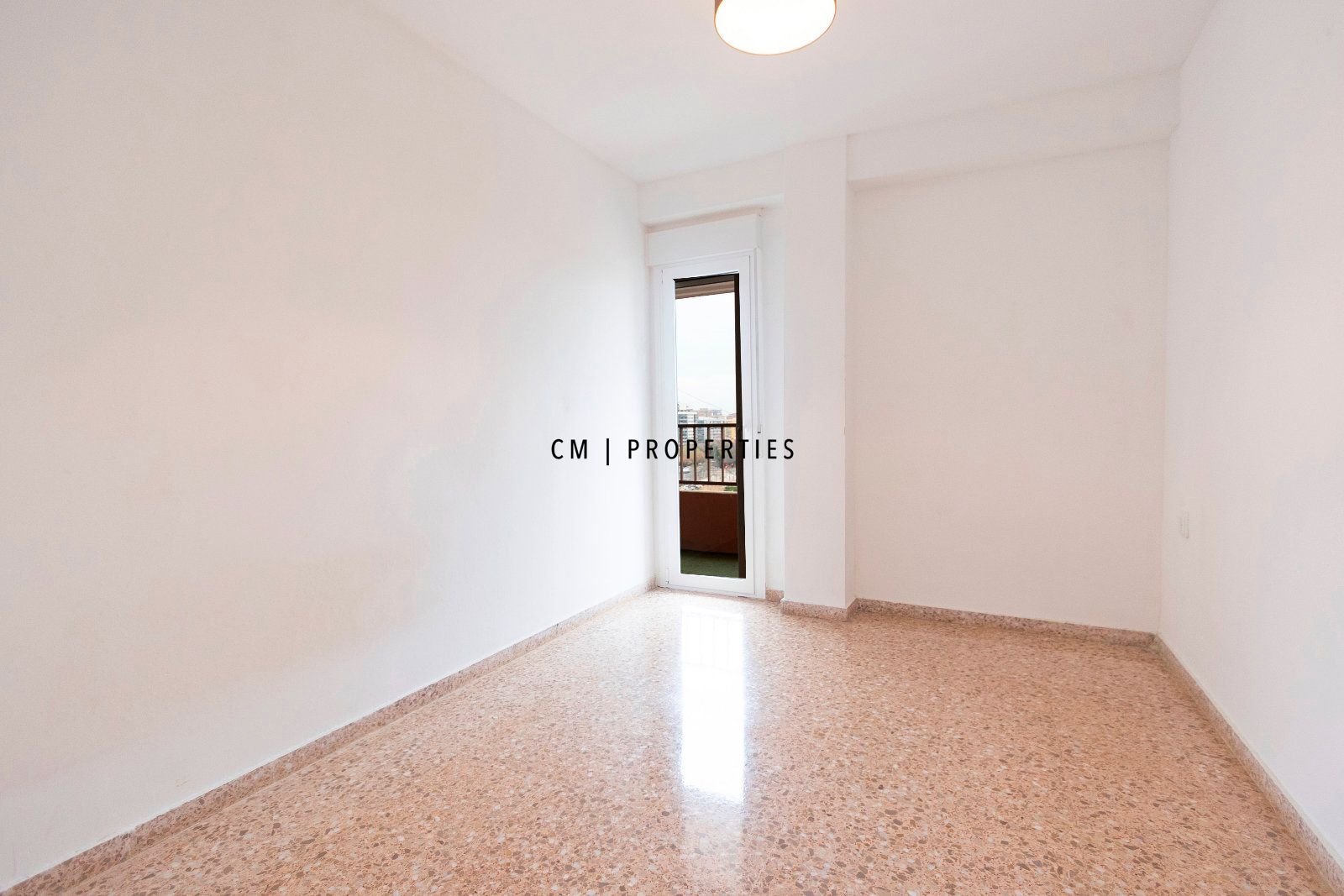 Wohnung 97 m² in Valencia