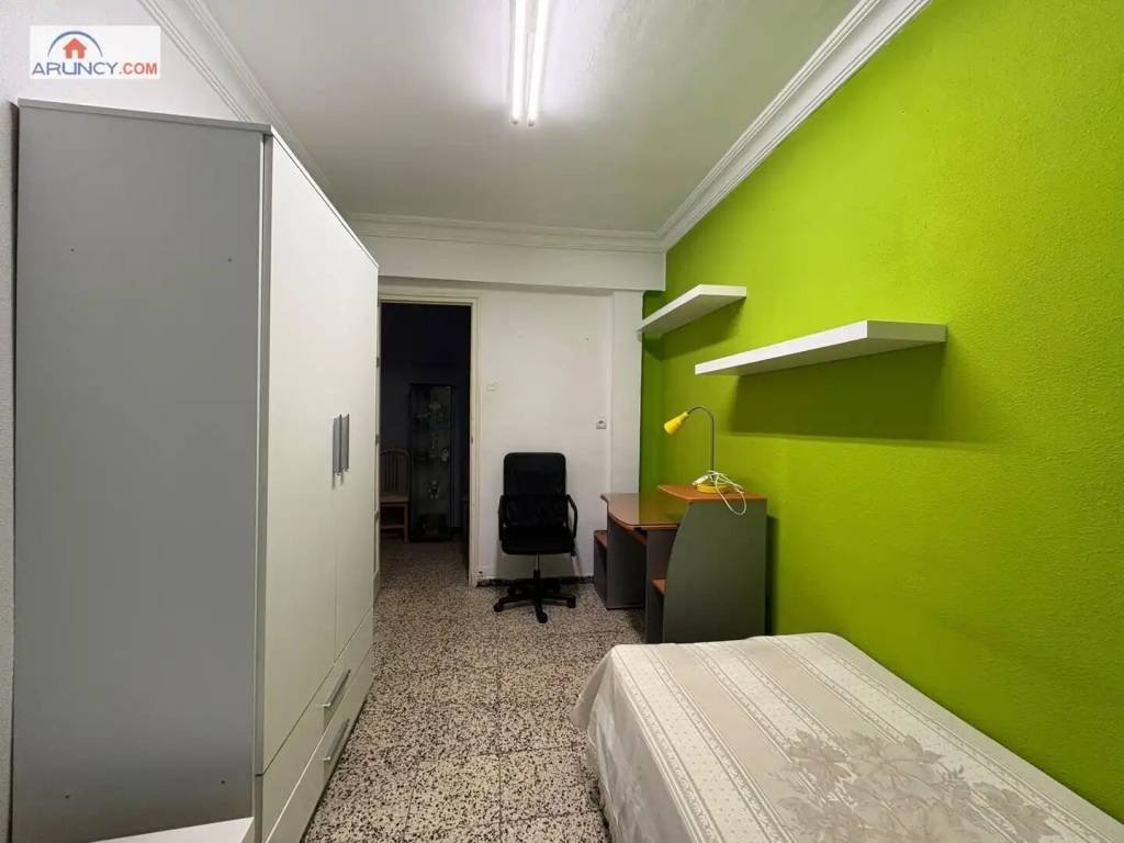 Piso de 80 m² en Sevilla