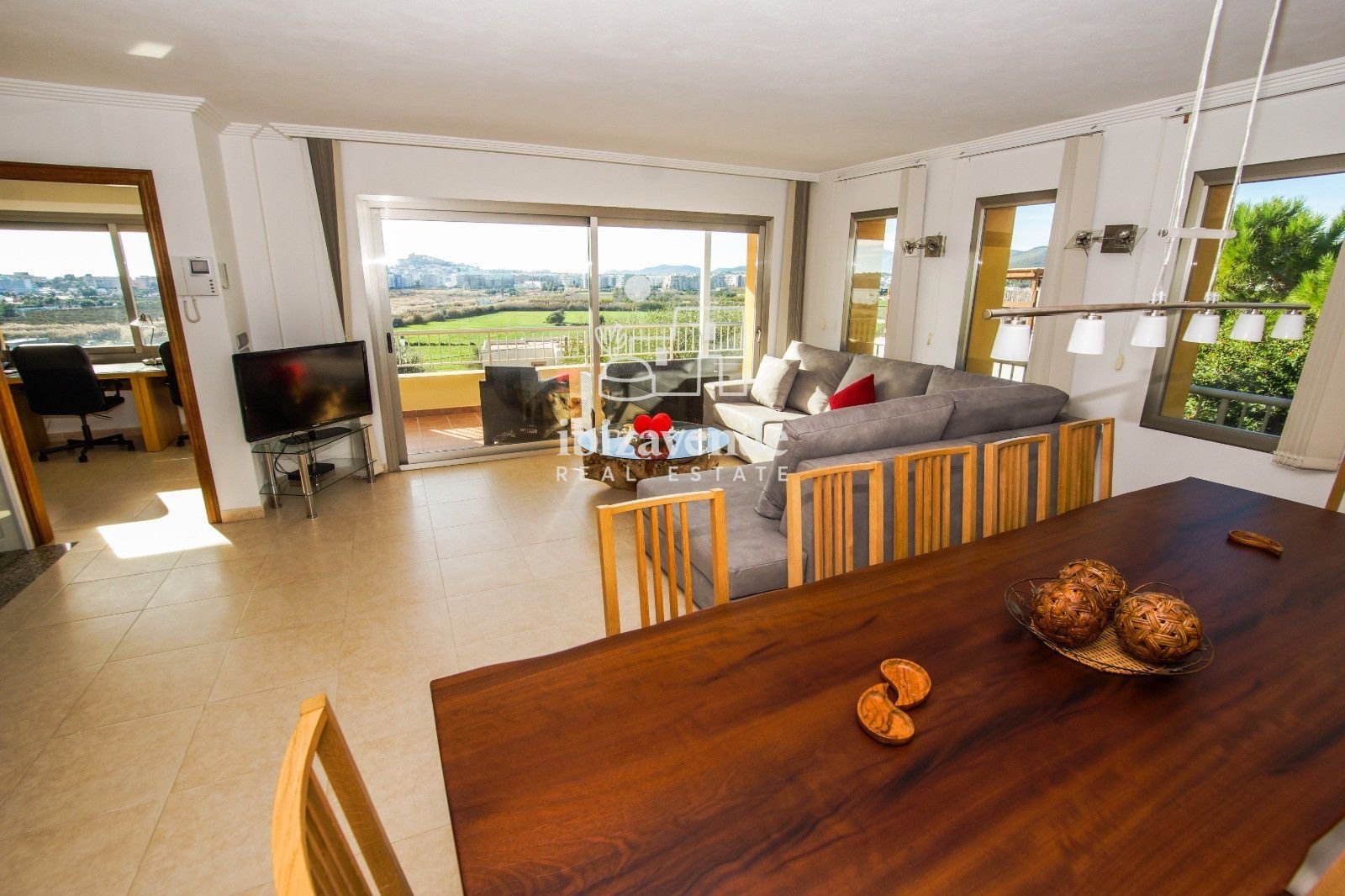 Haus 600 m² in Santa Eulària des Riu