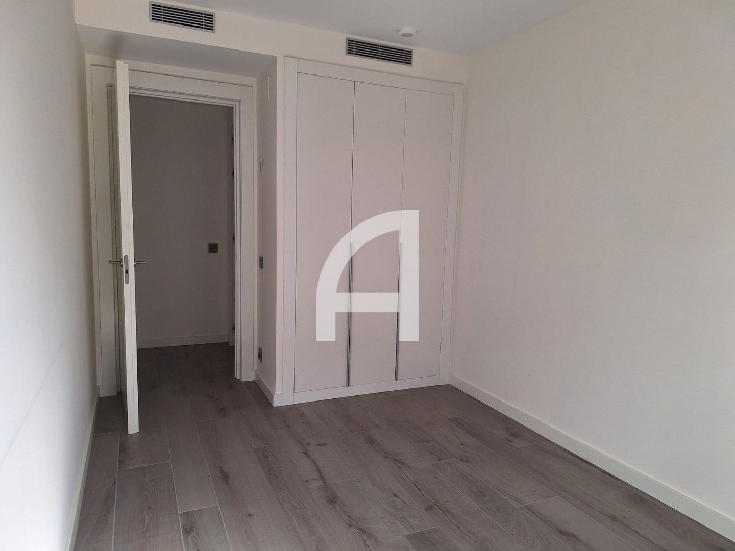 Wohnung 130 m² in Esplugues de Llobregat