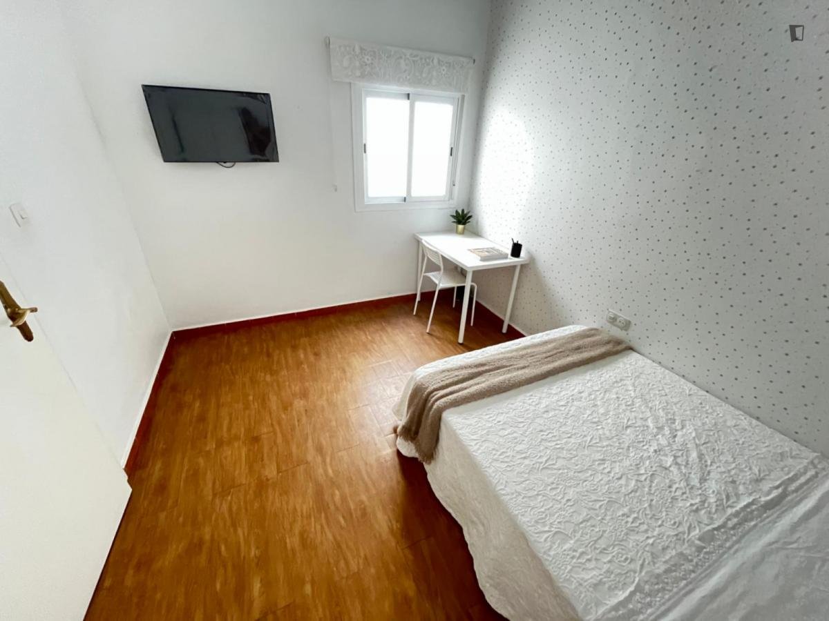 Habitació de lloguer, Santiponce