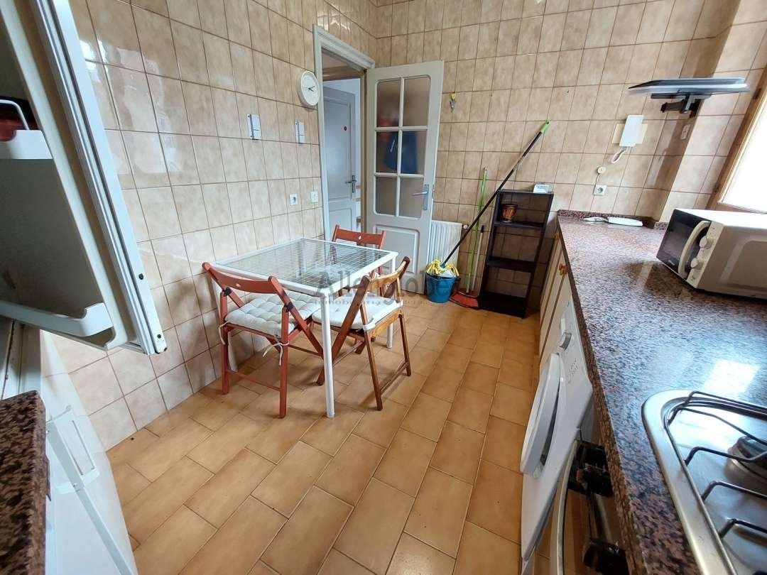 Piso de 99 m² en Oviedo