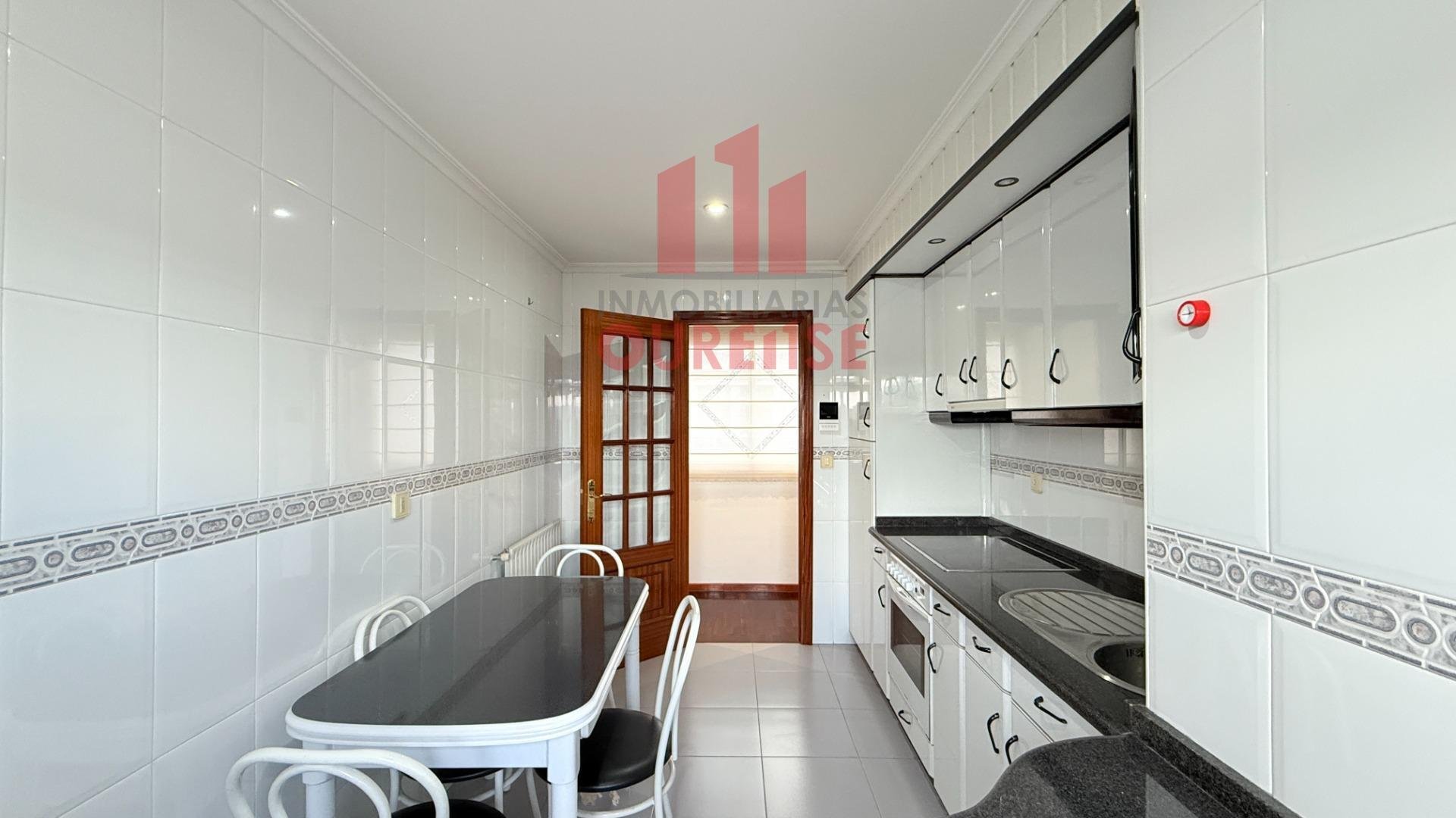 Appartement 82 m² à Ourense