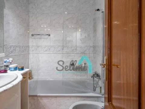 Piso de 58 m² en Oviedo