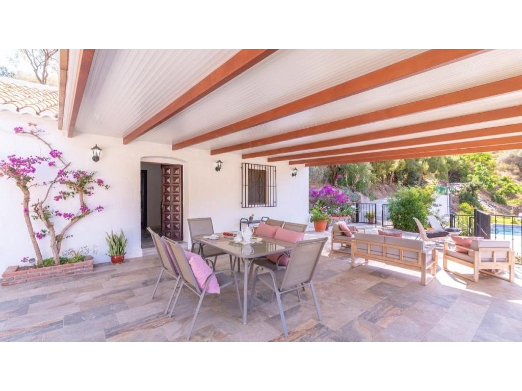 Piso de 214 m² en Cómpeta