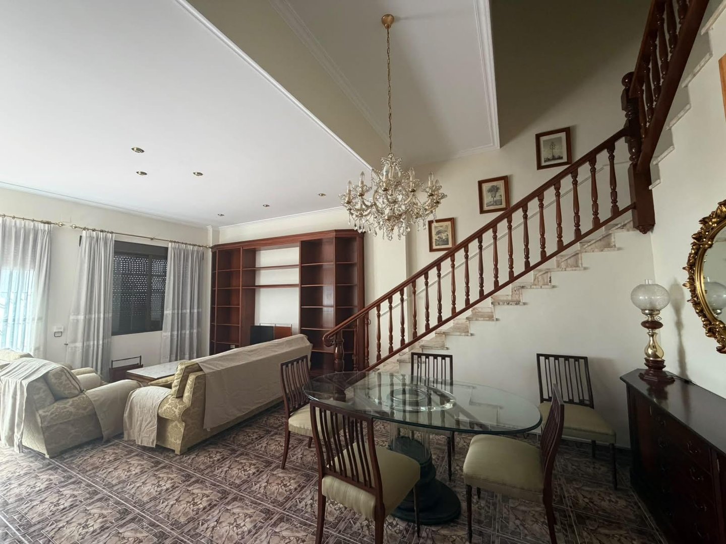 Casa de 236 m² a Rafelbunyol