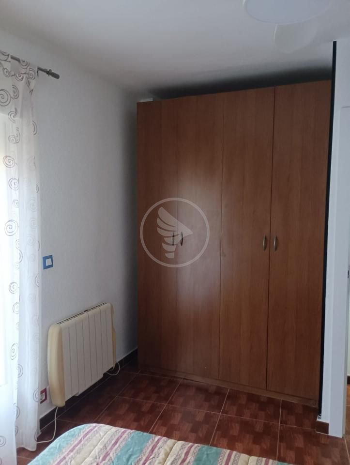 Piso de 100 m² en Linares