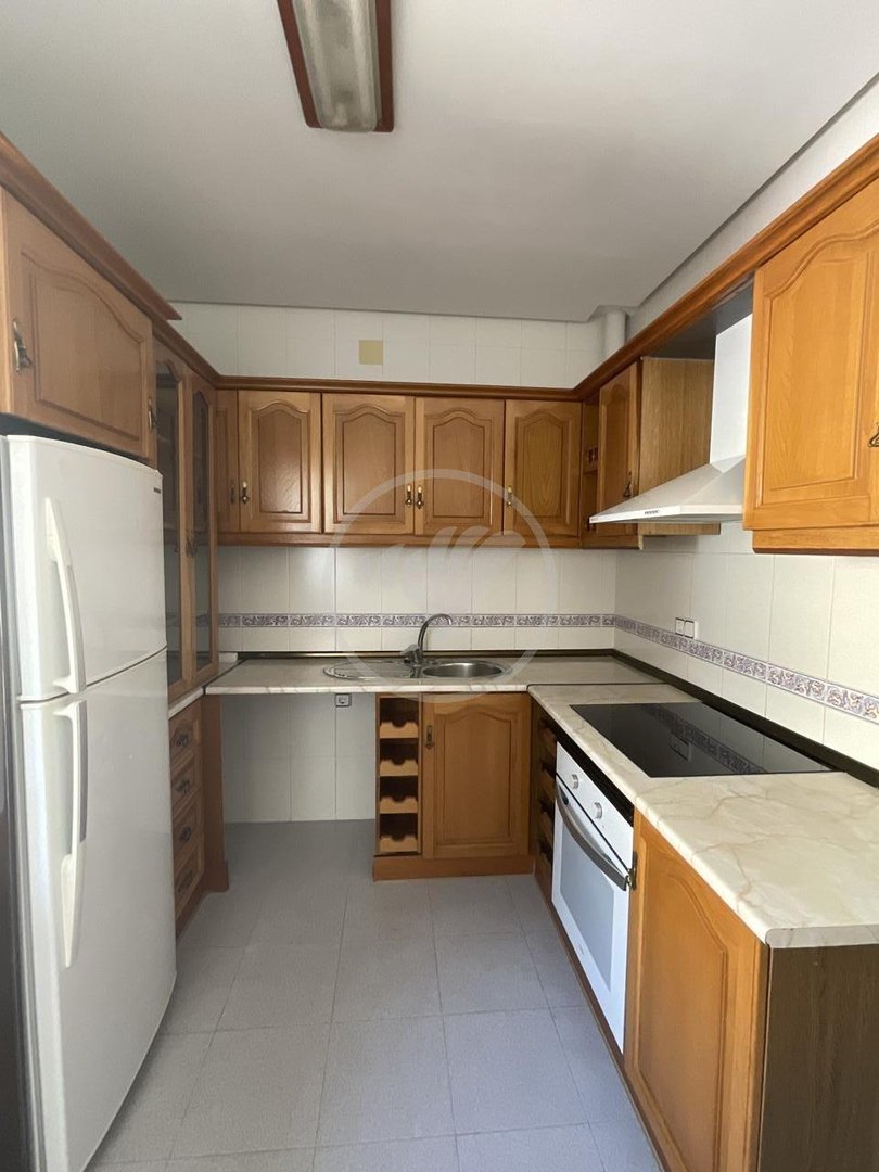 Piso de 100 m² en Linares