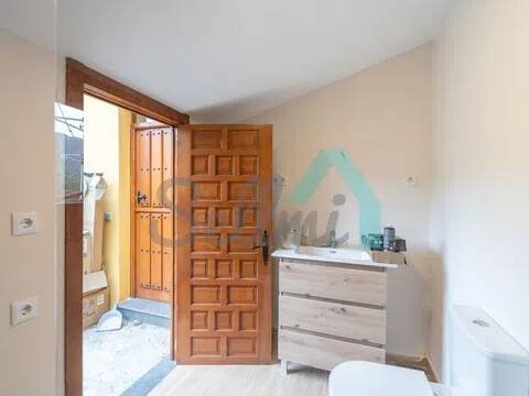 Casa de 100 m² en Mieres