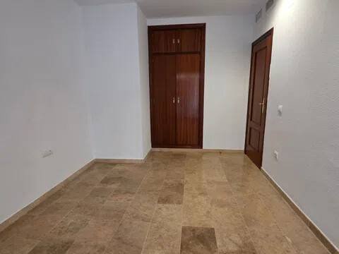 Piso de 65 m² en Sevilla