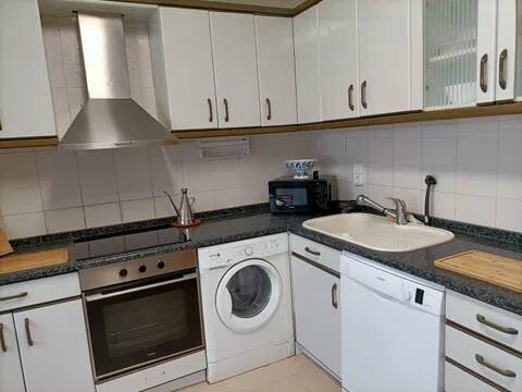Habitación 240 m², La Almunia de Doña Godina