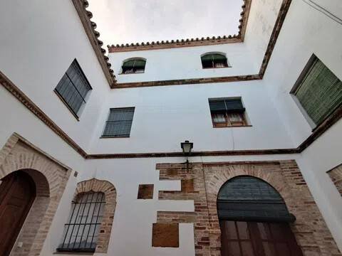 Piso de 100 m² en Carmona