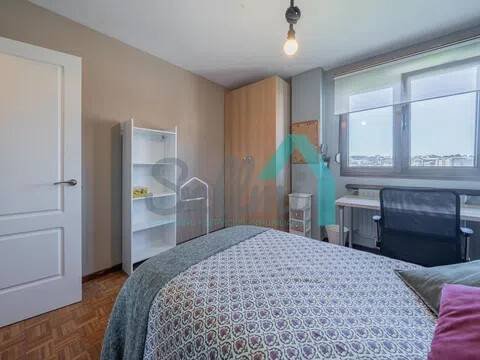 Piso de 87 m² en Oviedo
