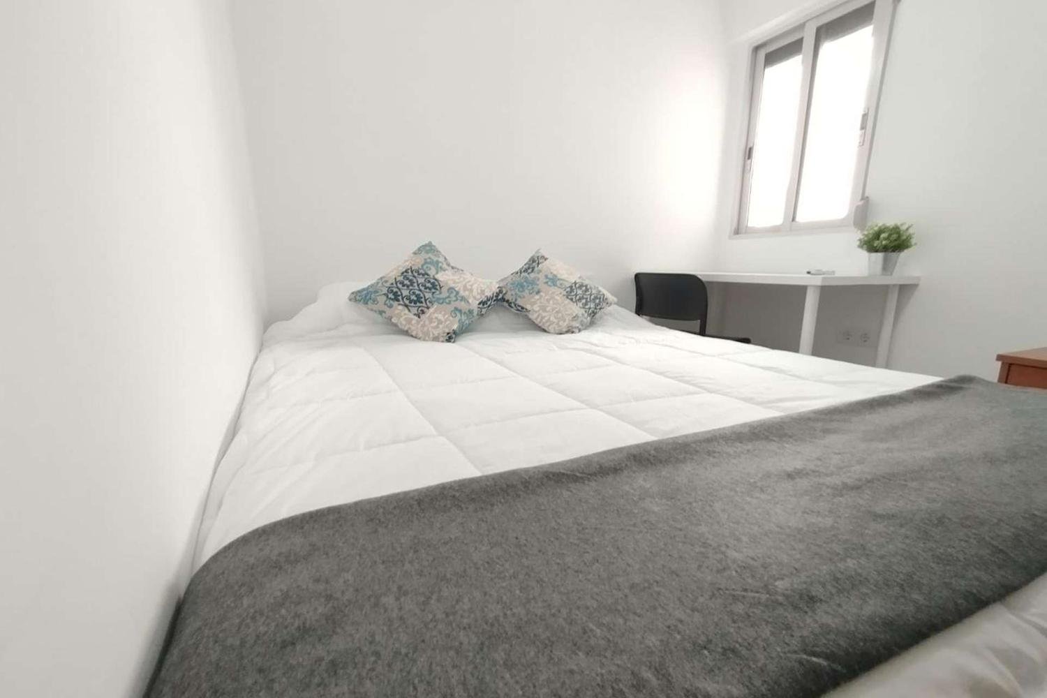 Zimmer 100 m², Valencia