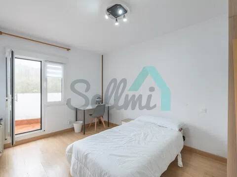 Habitación 83 m², Oviedo