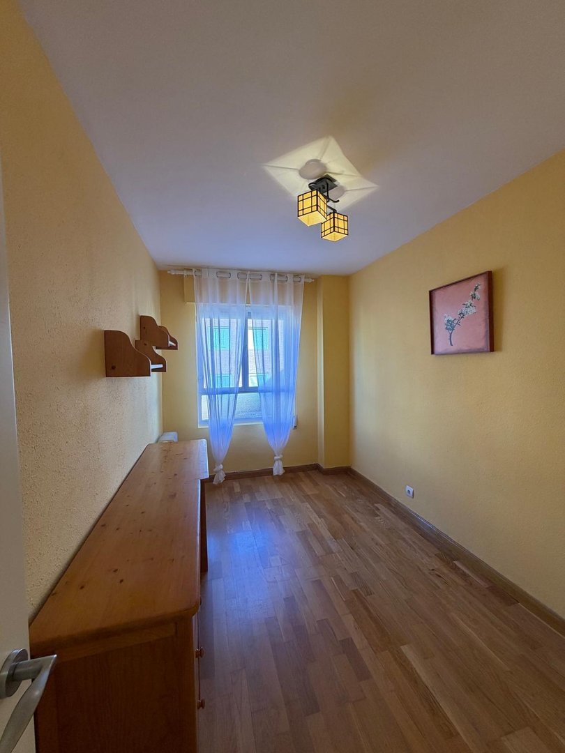 Piso de 86 m² en Toreno