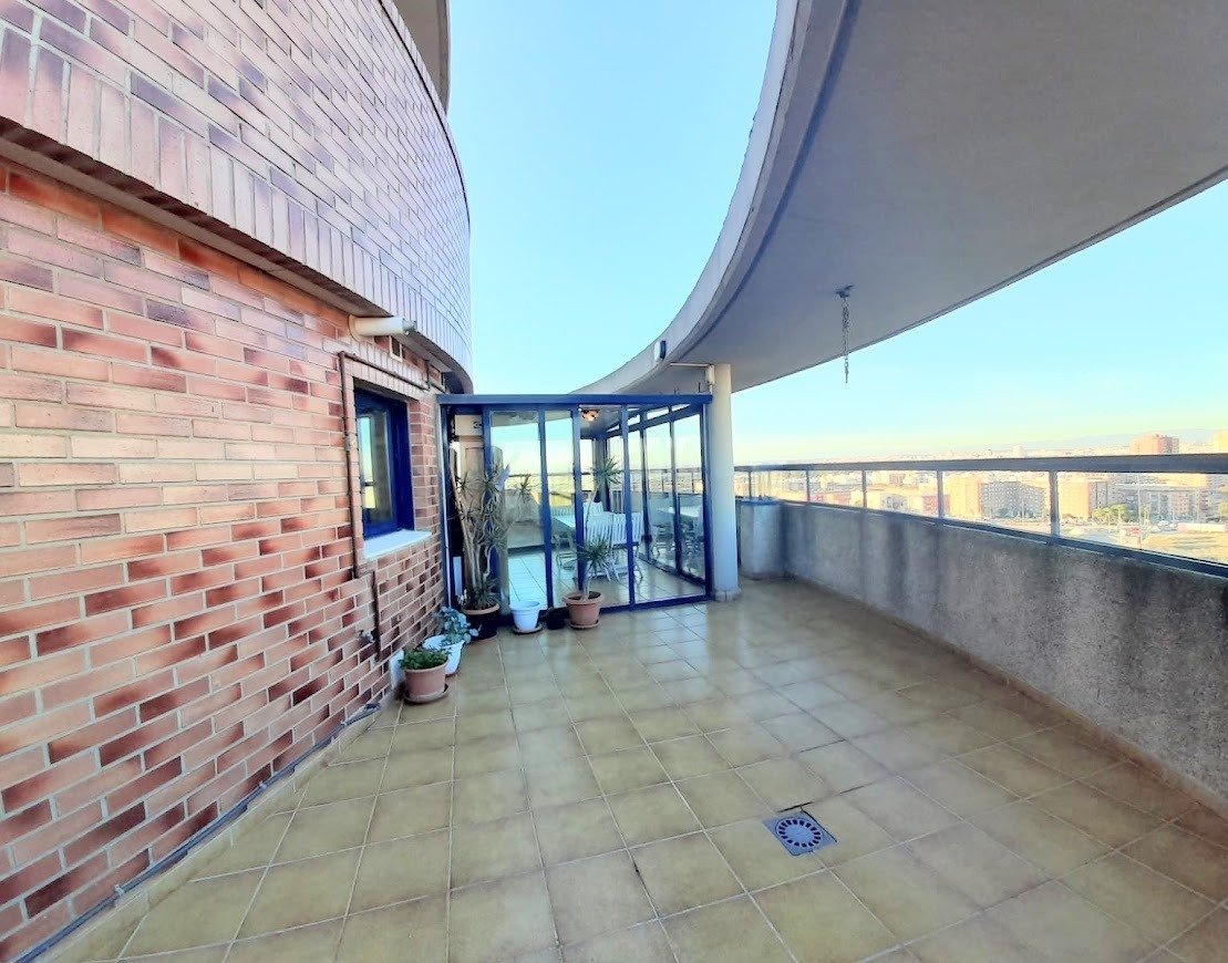 Pis de 85 m² a València