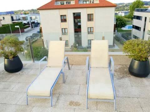 Wohnung 96 m² in Oleiros
