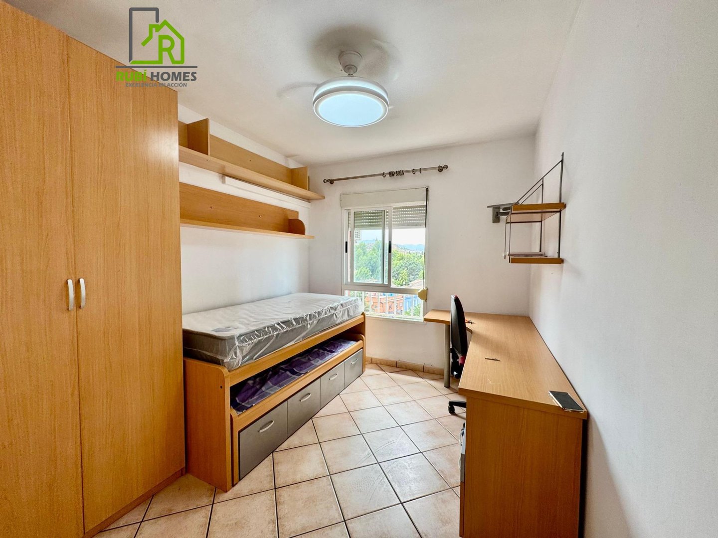 Piso de 90 m² en Granada