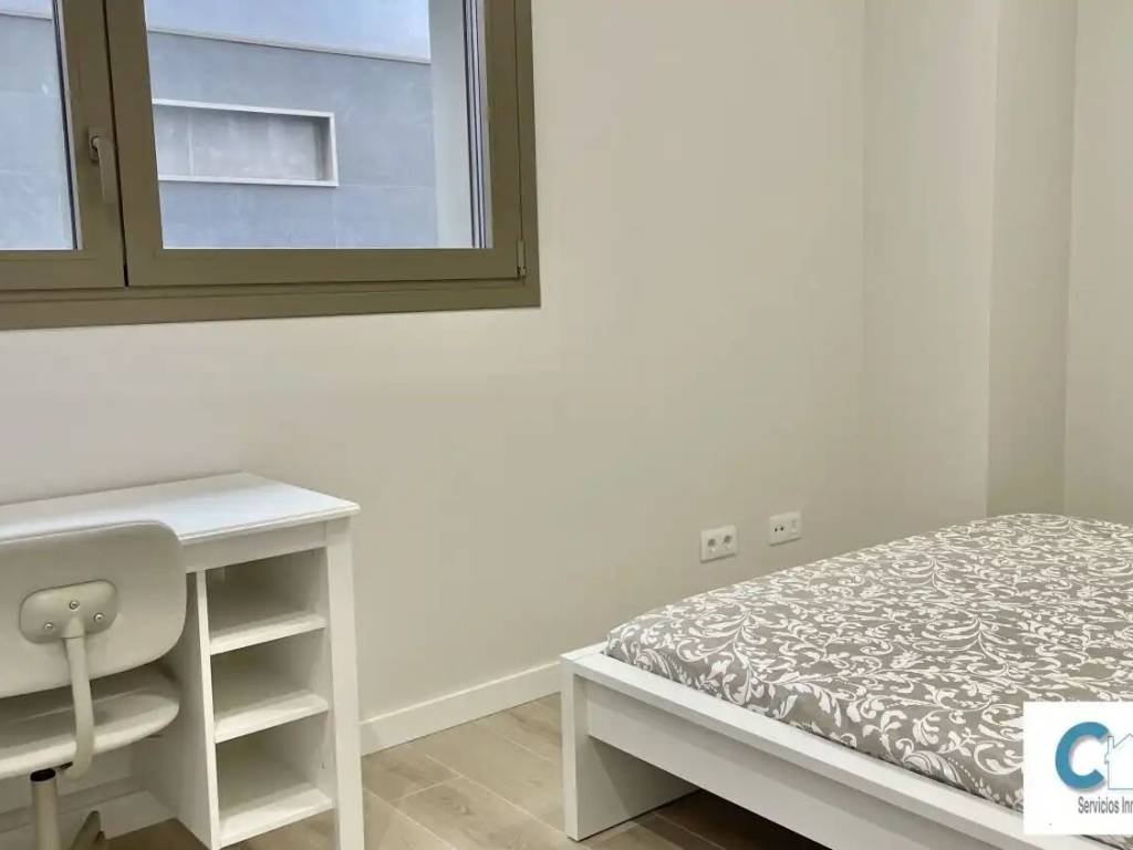 Piso de 80 m² en Pamplona