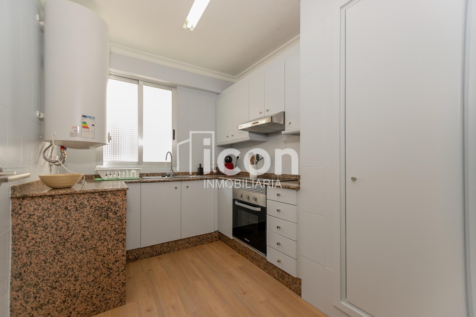 Room 103 m², València