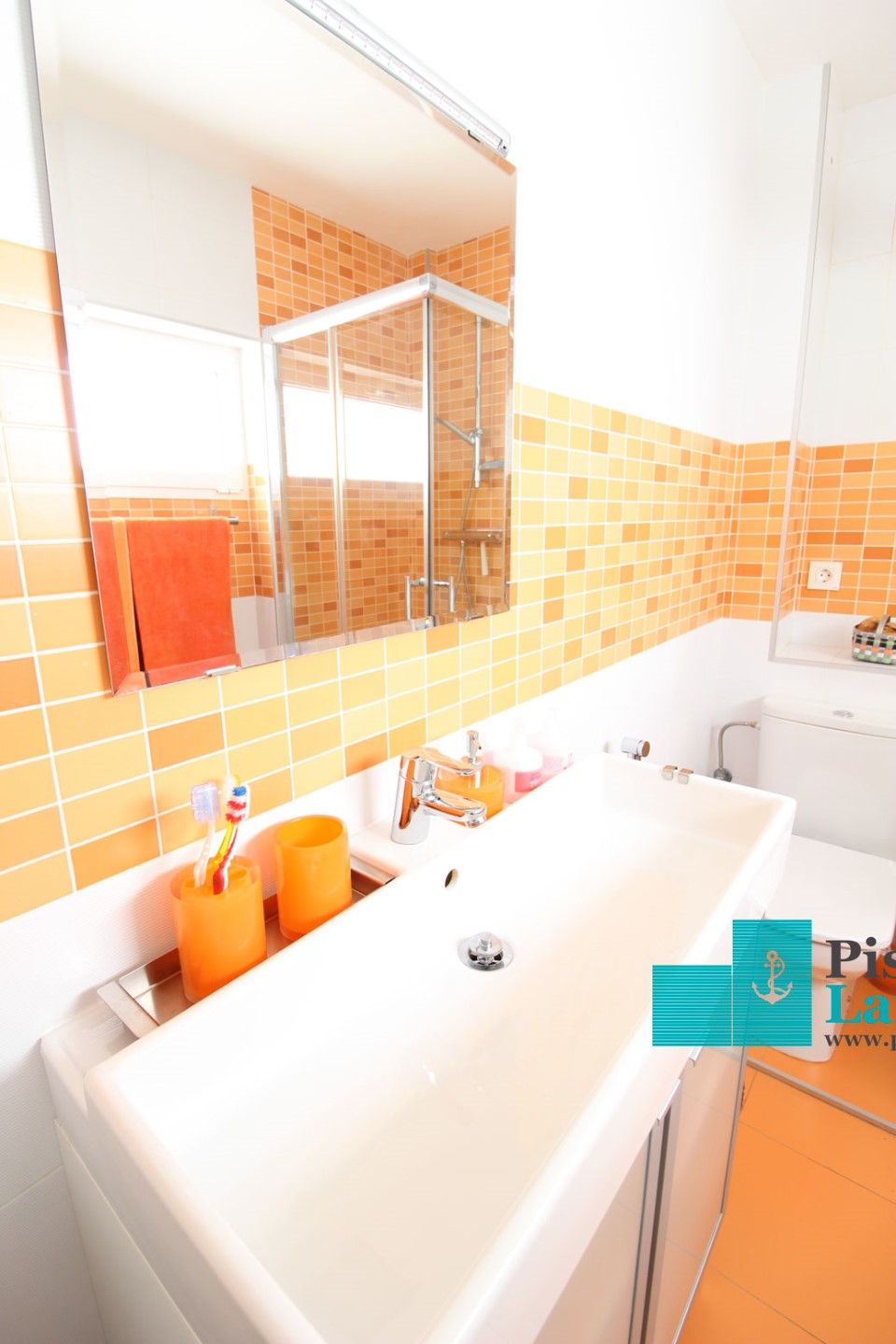 Piso de 60 m² en Laredo