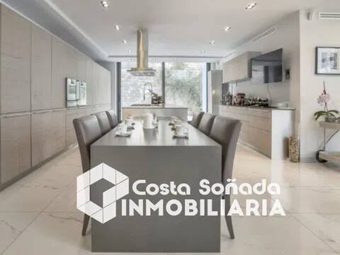Casa de 1500 m² en Altea