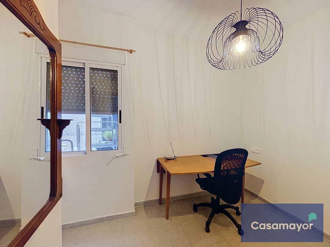 Flat 100 m² in Alacant / Alicante