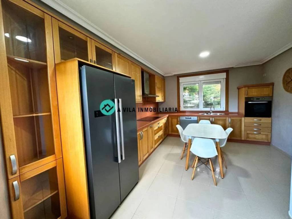Casa de 530 m² en O Rosal
