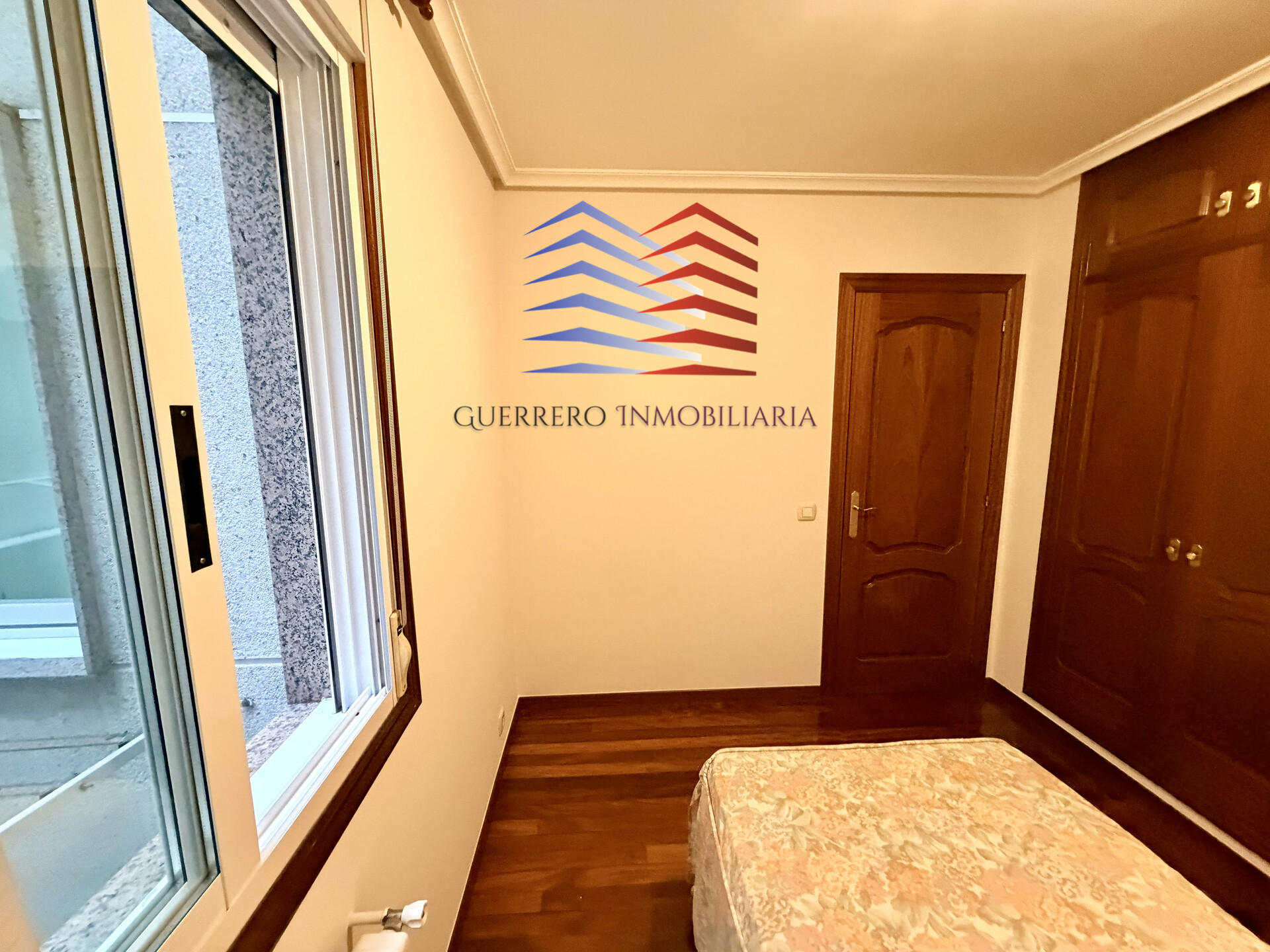 Piso de 85 m² en Ourense