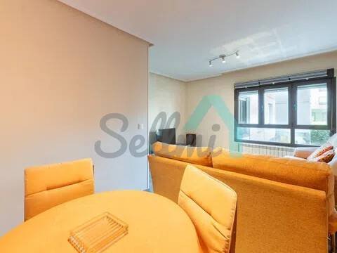 Piso de 80 m² en Oviedo