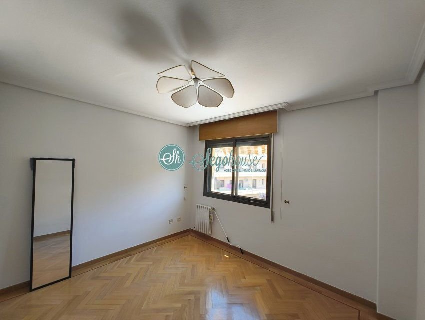 Pis de 80 m² a Segovia