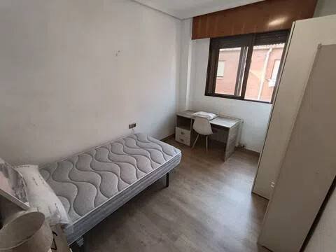 Quarto para alugar, Albacete