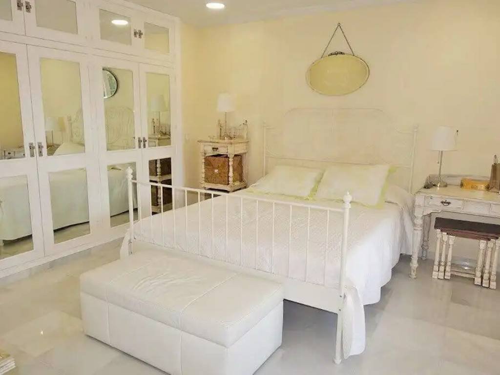 Casa de 180 m² en Marbella