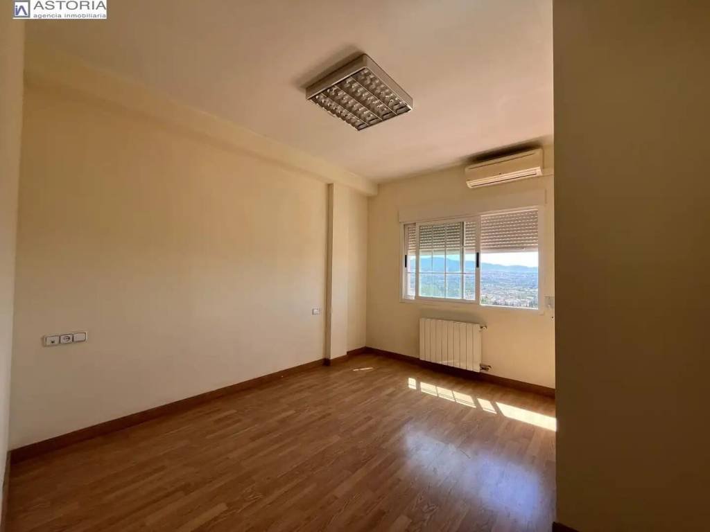 Casa de 215 m² en Granada