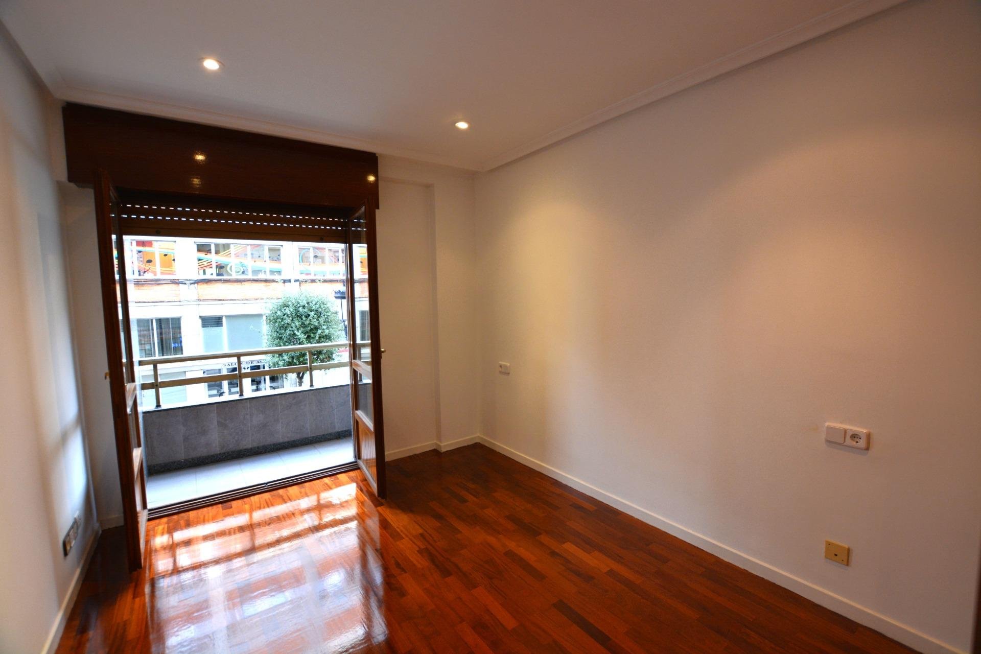 Piso de 76 m² en Oviedo