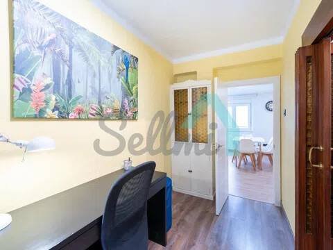 Piso de 79 m² en Oviedo
